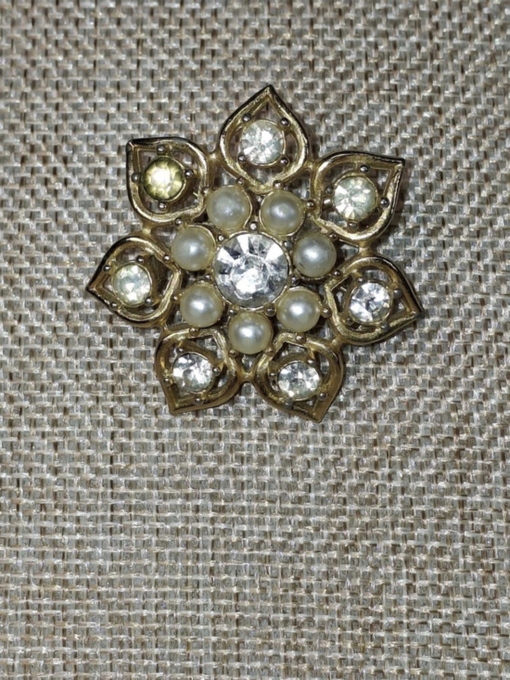 Sarah Coventry Rhinestone Floral Brooch in Gold